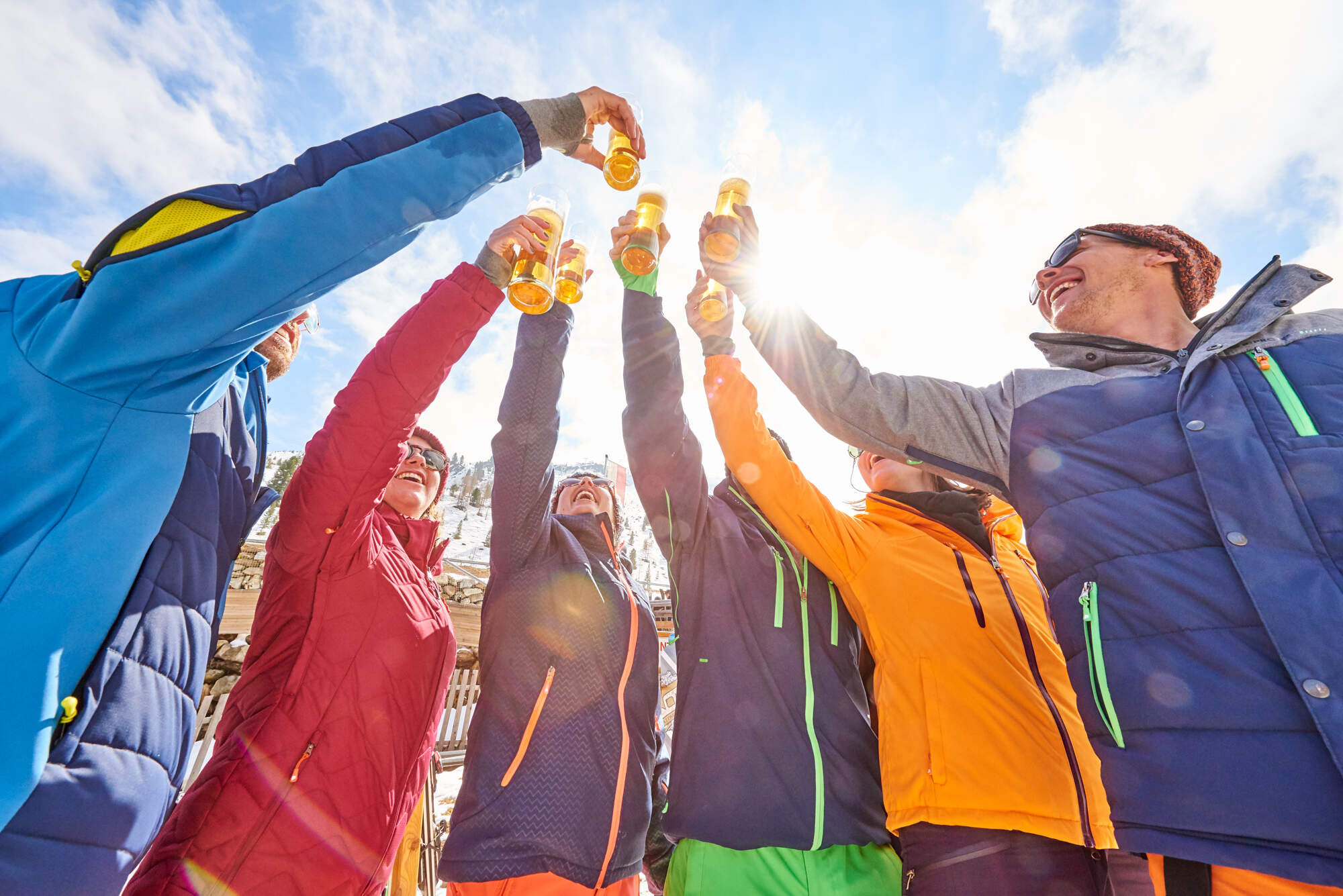 Gruppe beim Apres Ski